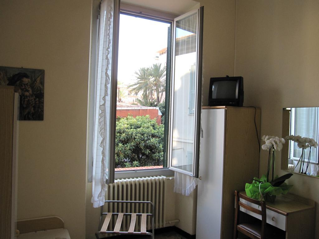 Albergo Kristina Bordighera Quarto foto