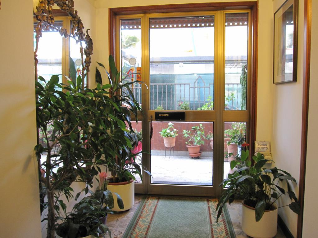Albergo Kristina Bordighera Exterior foto
